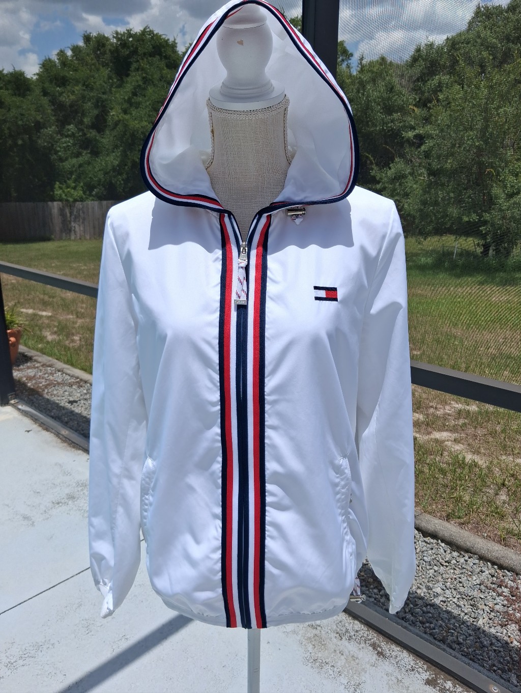 Tommy Hilfiger Womens Hooded Windbreaker Jacket White-Red/Blue Details Size M